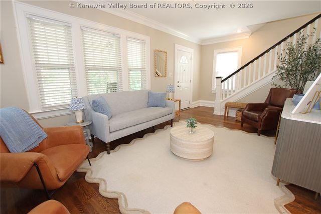 617 Fort Hill Drive, Charleston, WV 25314