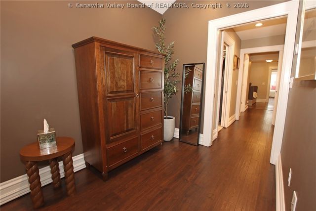 617 Fort Hill Drive, Charleston, WV 25314