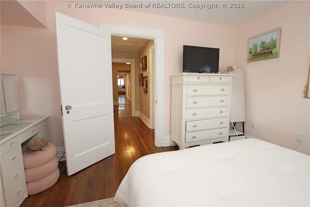 617 Fort Hill Drive, Charleston, WV 25314