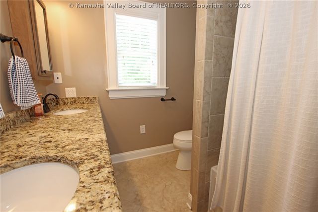 617 Fort Hill Drive, Charleston, WV 25314