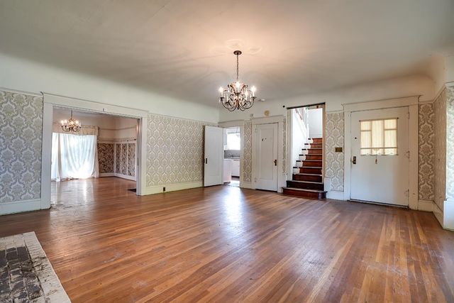 928 N Stockton St, Stockton, CA 95203