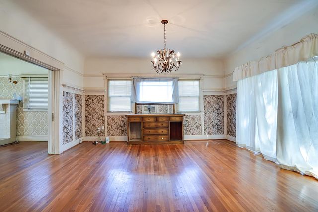 928 N Stockton St, Stockton, CA 95203