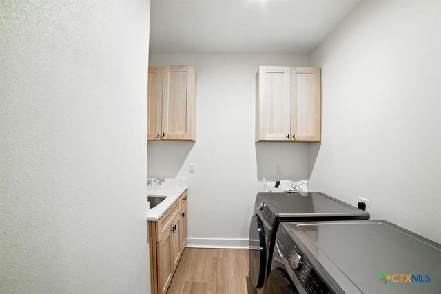 280 Bali Hai Lane, Bastrop, TX 78602