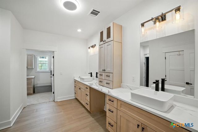 280 Bali Hai Lane, Bastrop, TX 78602