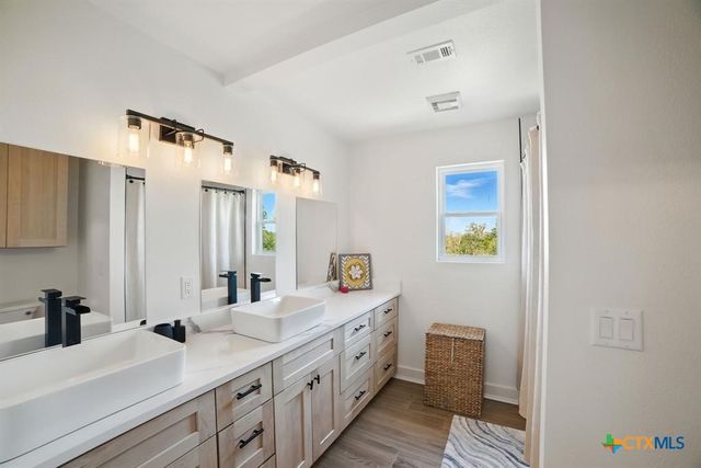 280 Bali Hai Lane, Bastrop, TX 78602