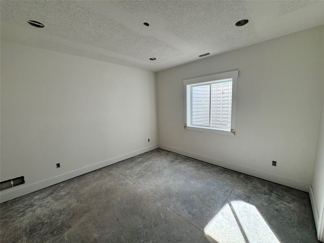3805 Woodland Court, Waukee, IA 50263