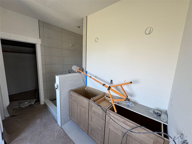3805 Woodland Court, Waukee, IA 50263