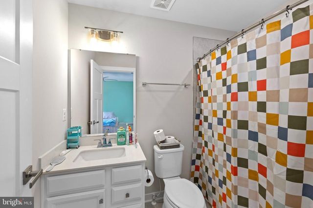 5018 BIRCH LEAF CIR, Fredericksburg, VA 22407
