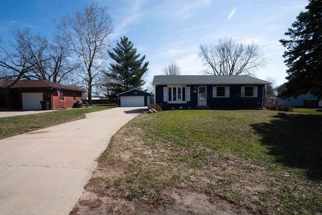 825 Belle Street, Waterloo, IA 50702