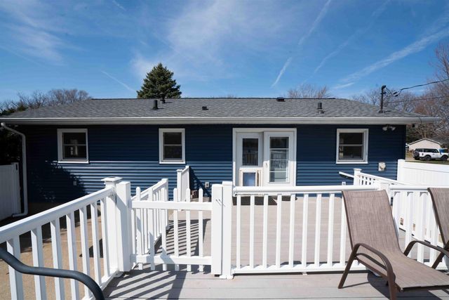 825 Belle Street, Waterloo, IA 50702