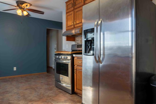 825 Belle Street, Waterloo, IA 50702