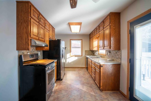 825 Belle Street, Waterloo, IA 50702