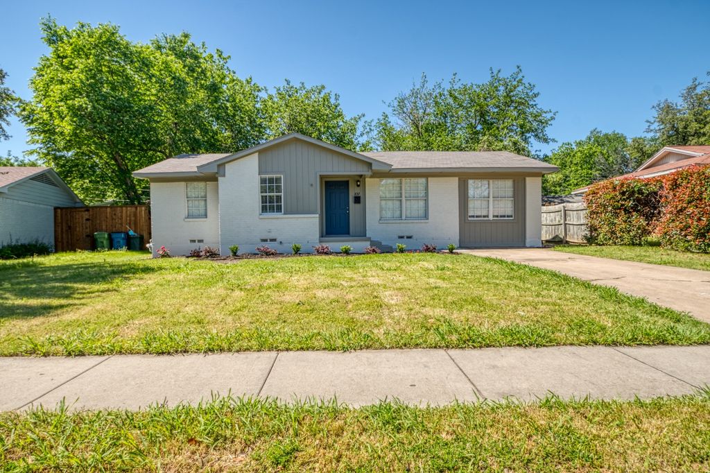837 Yale Avenue, Lewisville, TX 75057