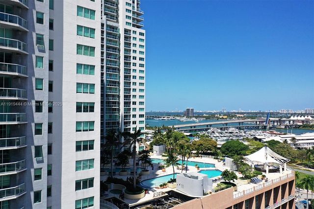 253 NE 2nd St 318, Miami, FL 33132