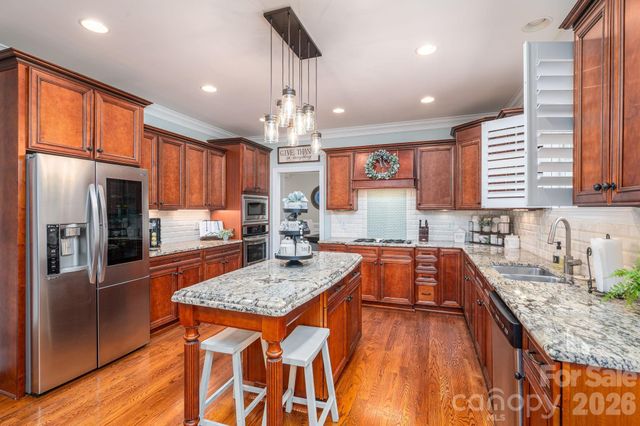 4608 Water Oak Drive, Lake Wylie, SC 29710
