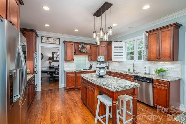4608 Water Oak Drive, Lake Wylie, SC 29710
