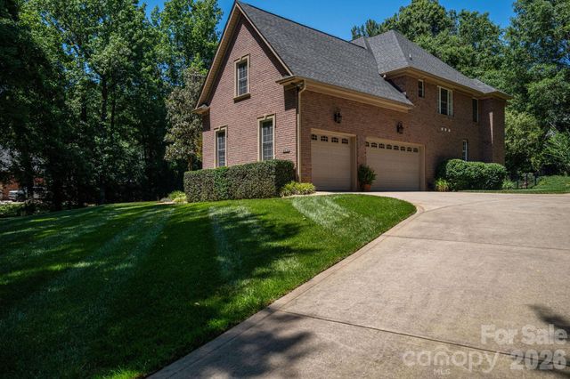 4608 Water Oak Drive, Lake Wylie, SC 29710