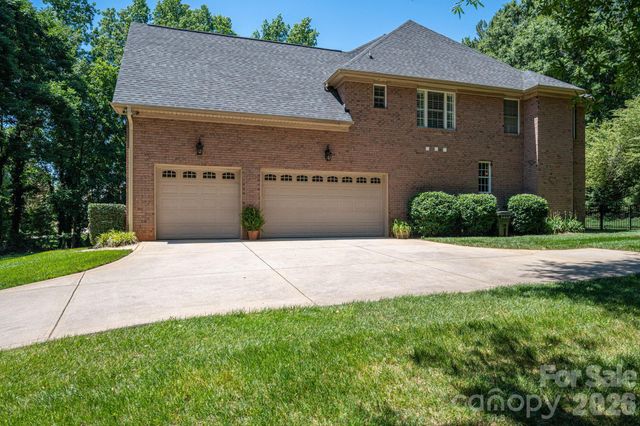 4608 Water Oak Drive, Lake Wylie, SC 29710
