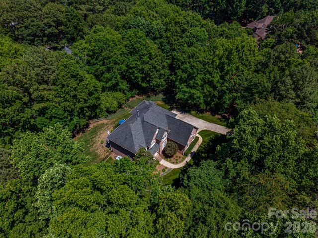4608 Water Oak Drive, Lake Wylie, SC 29710