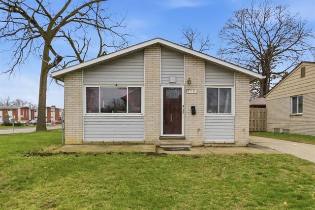 170 Beyne Street, Mount Clemens, MI 48043