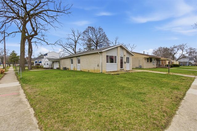 170 Beyne Street, Mount Clemens, MI 48043