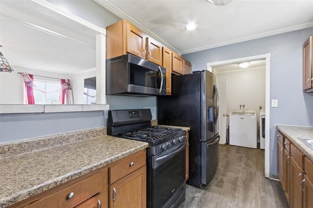 170 Beyne Street, Mount Clemens, MI 48043