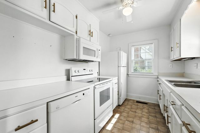 735 Gracey Ave, Clarksville, TN 37040