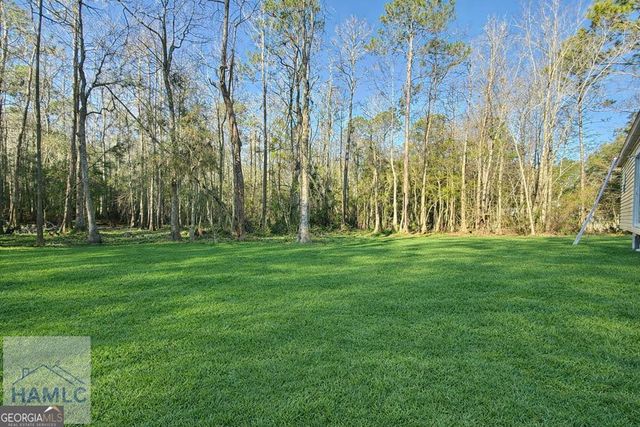 16 Joshua Way, Allenhurst, GA 31301