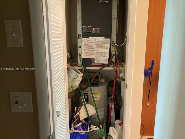 5300 Washington St N117, Hollywood, FL 33021