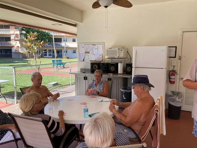 5300 Washington St N117, Hollywood, FL 33021