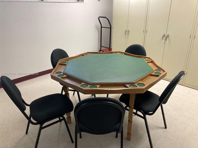 5300 Washington St N117, Hollywood, FL 33021