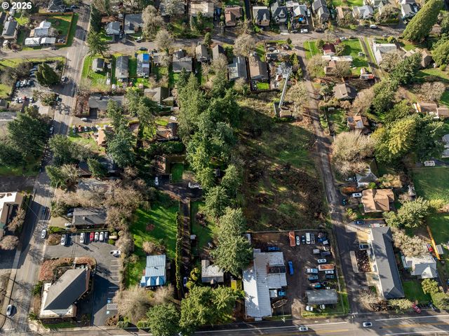 14601 Se RIVER Rd, Milwaukie, OR 97267