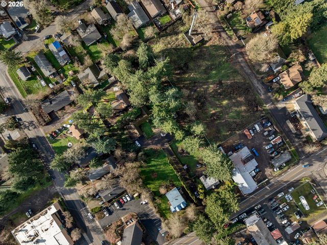 14601 Se RIVER Rd, Milwaukie, OR 97267