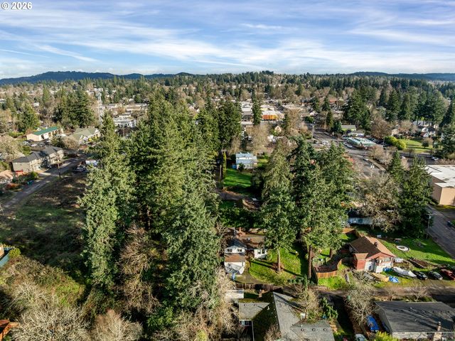 14601 Se RIVER Rd, Milwaukie, OR 97267