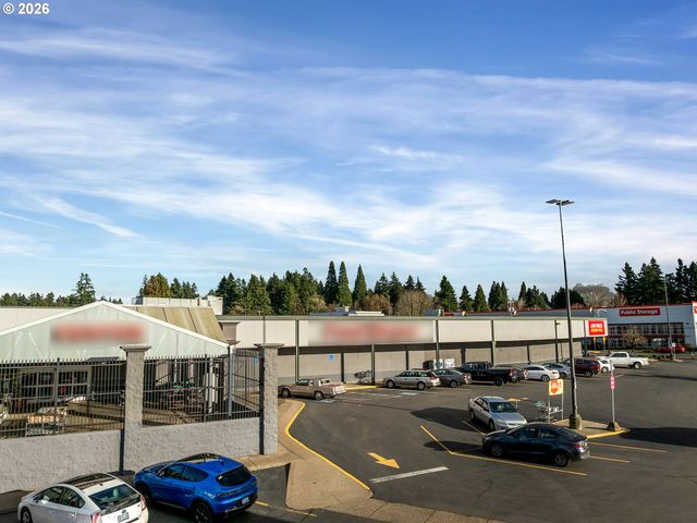 14601 Se RIVER Rd, Milwaukie, OR 97267