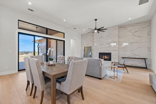 2308 KAHALA SUNSET DR, Spicewood, TX 78669