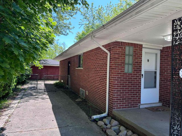 21746 Wellington Avenue, Warren, MI 48089