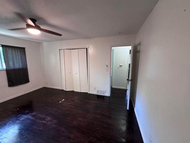 21746 Wellington Avenue, Warren, MI 48089