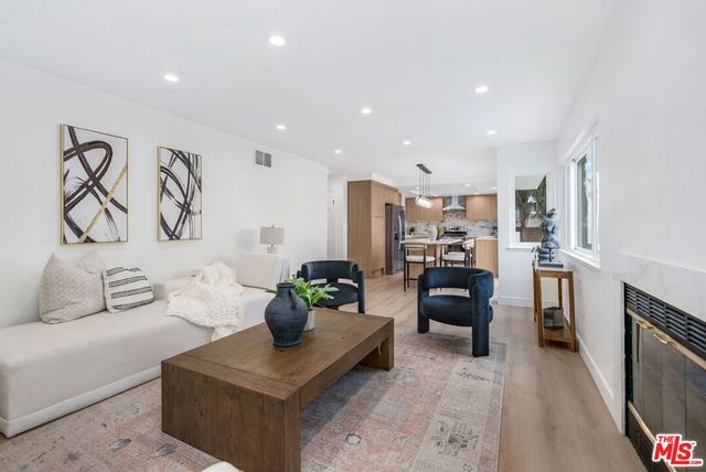 20657 Septo Street, Chatsworth, CA 91311