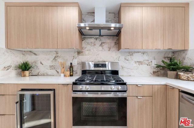 20657 Septo Street, Chatsworth, CA 91311