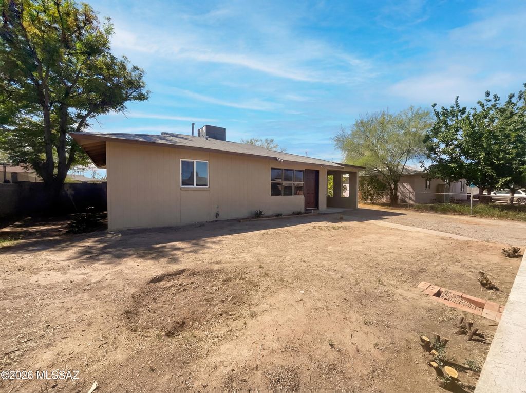 1942 E Fayette Vista, Tucson, AZ 85713