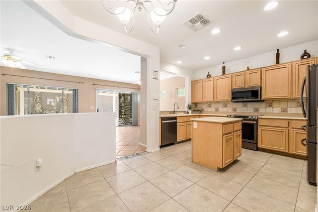 2539 Evansville Avenue, Henderson, NV 89052