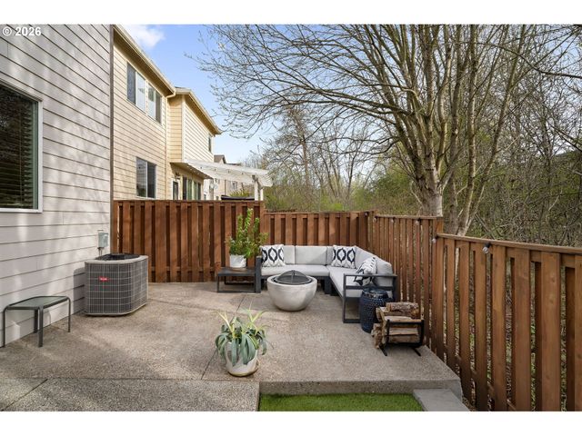 16980 Sw 133RD Ter, King City, OR 97224