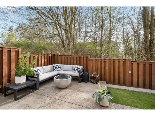 16980 Sw 133RD Ter, King City, OR 97224