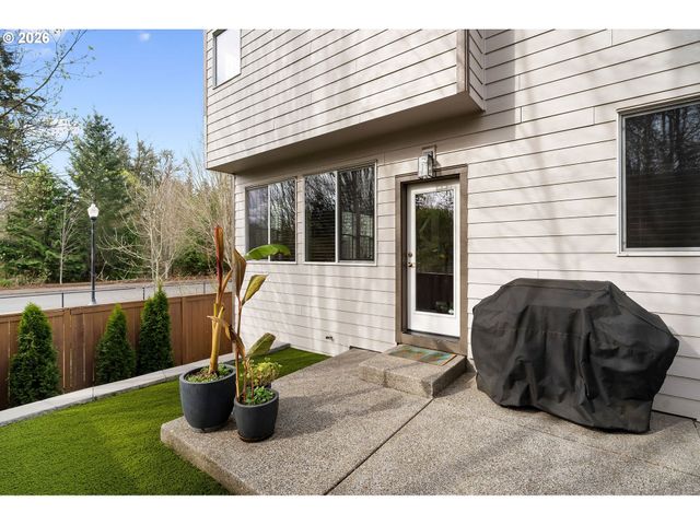 16980 Sw 133RD Ter, King City, OR 97224