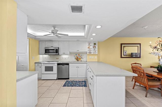 6480 MIDNIGHT PASS ROAD 503, Sarasota, FL 34242