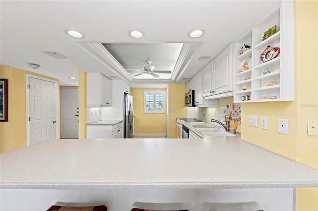 6480 MIDNIGHT PASS ROAD 503, Sarasota, FL 34242
