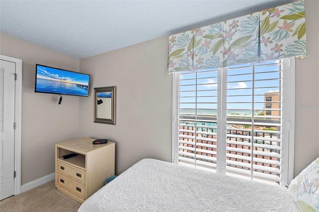 6480 MIDNIGHT PASS ROAD 503, Sarasota, FL 34242