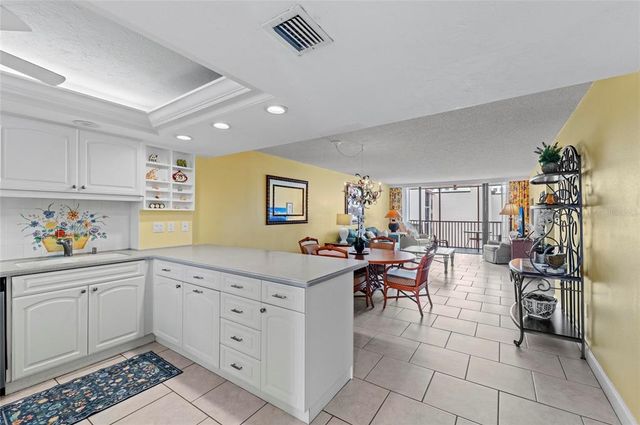 6480 MIDNIGHT PASS ROAD 503, Sarasota, FL 34242