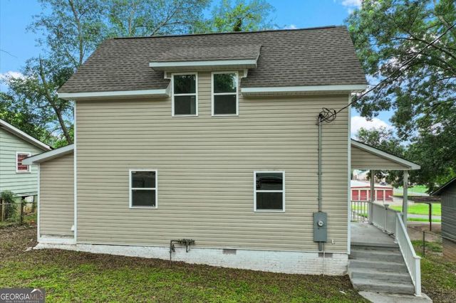 13 Hillside Avenue, Lindale, GA 30161